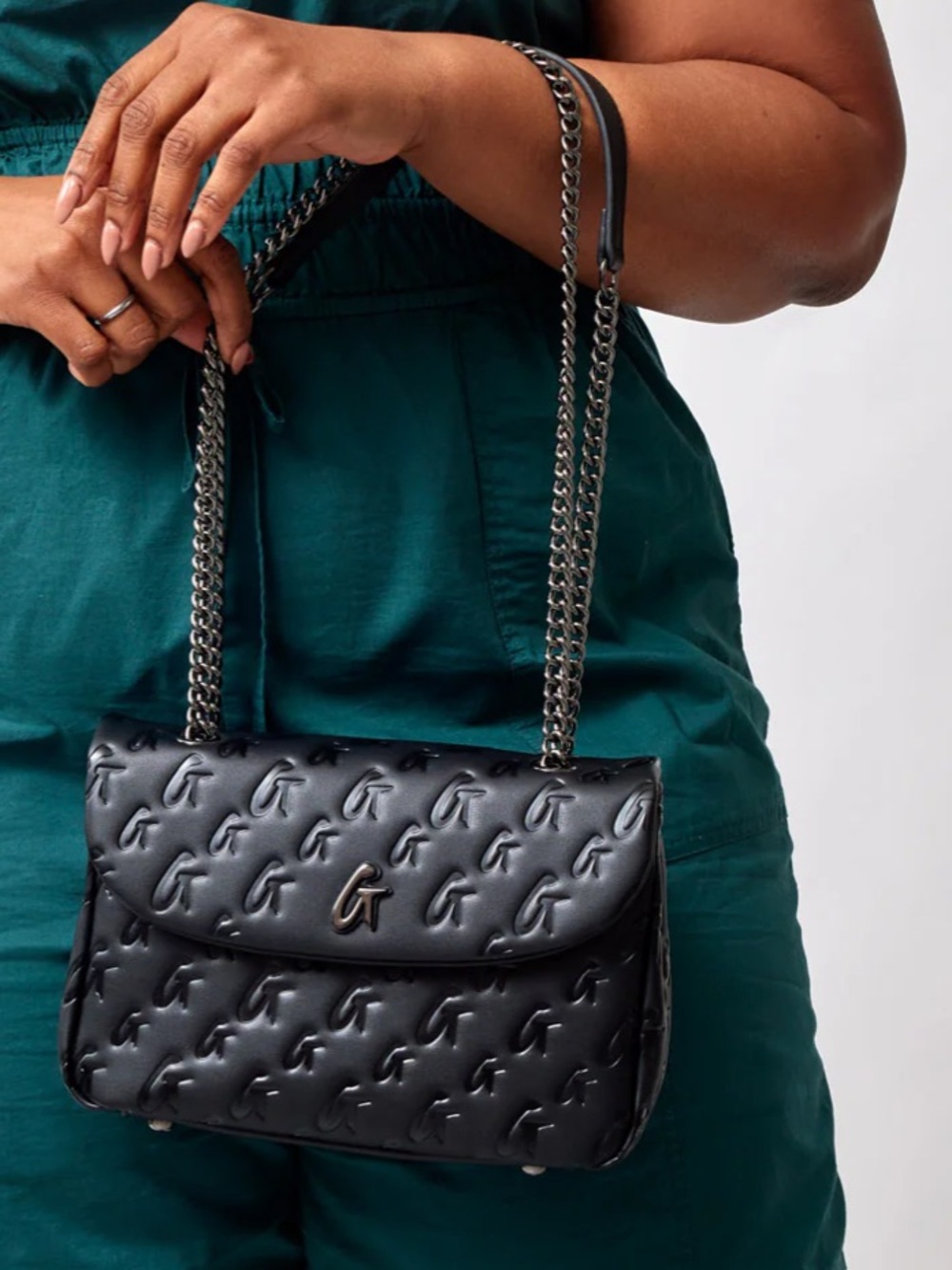 Glam-Aholic Lifestyle - MEDIUM MONOGRAM FLAP BAG - Picture 2 of 10